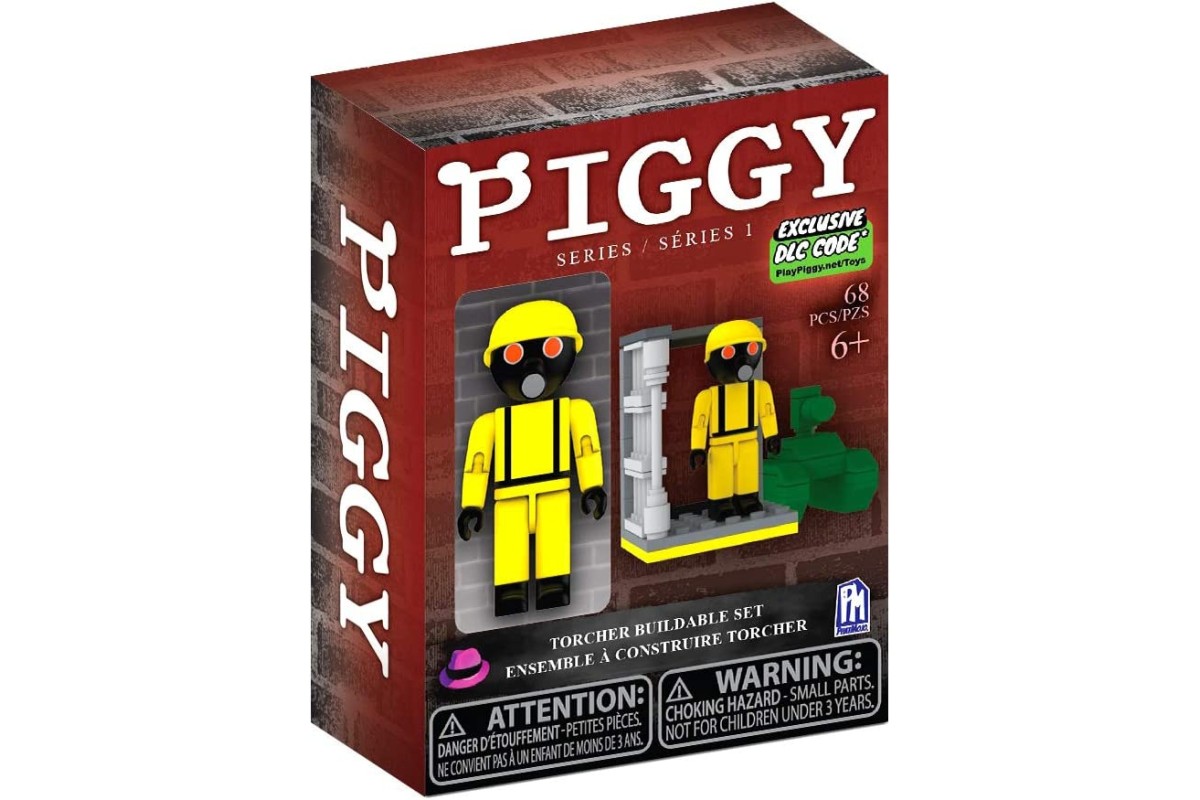 PIGGY Roblox Series 1 PIGGY Buildable Set with Exclusive DLC Code New