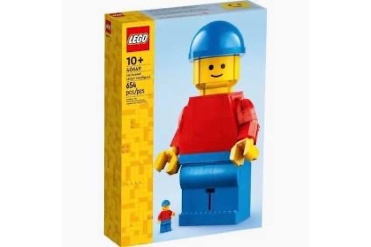 Lego scaled-up lego mini figure 40649